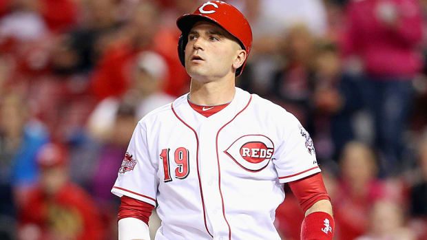joey-votto-walk-off-single.jpg